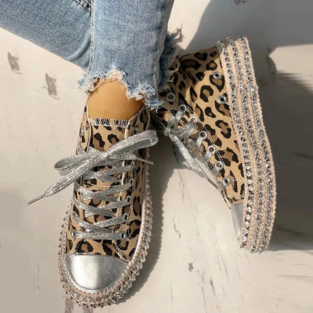 Leopard Print Canvas Sneakers mit Chunky-Plattformsohle für Damen